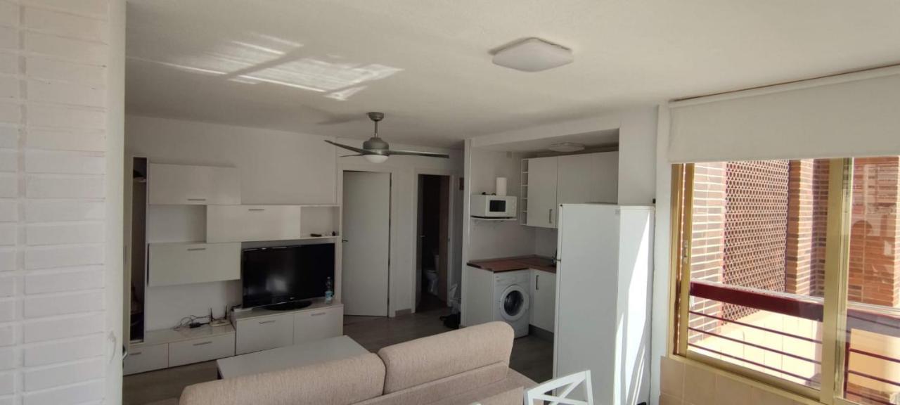 Precioso apartamento con piscina y vistas al mar Mediterráneo. Benidorm Exterior foto